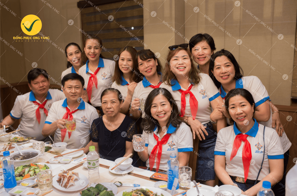 áo đồng phục họp lớp Đại học Quốc gia Hà Nội