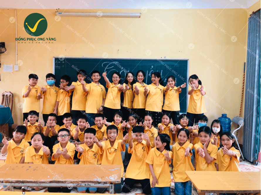 May đồng phục học sinh tại Ninh Bình